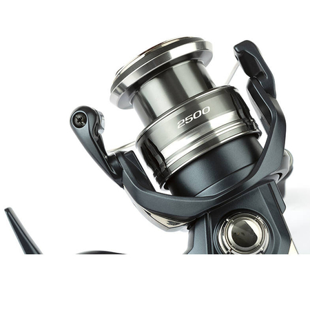 .Kołowrotek Shimano Miravel 2000SHG