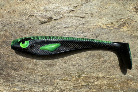 Guma Great Fish Rocky Slim 17cm | Black Alien 