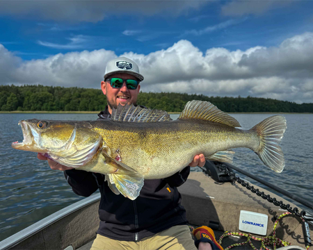 Zestaw na sandacze z wędka  Abu Garcia Veritas Ltd 702M XF 213cm | 7-28g - kołowrotek Daiwa 23 Ninja LT 3000-C